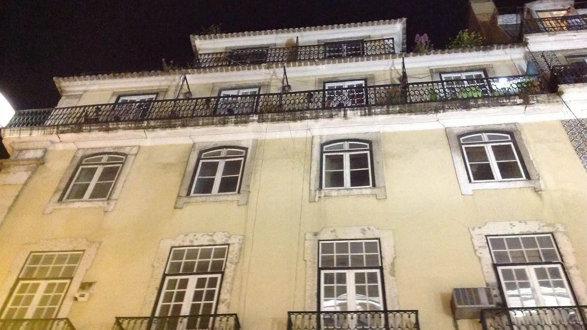 New Aljubarrota Guest House Lisbon